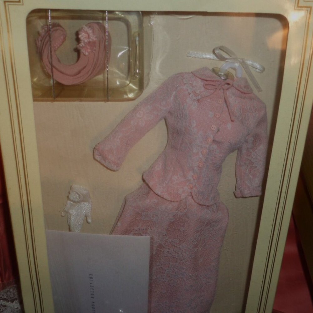 NEW IN BOX-FRANKLIN MINT PRINCESS GRACE KELLY CIVIL CEREMONY ENSEMBLE-NEW IN BOX